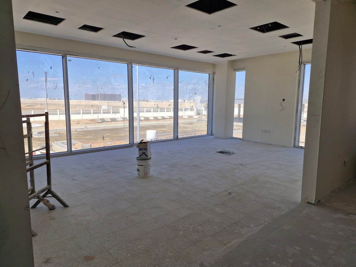 Office Renovation and Decoration Prompt — example 1