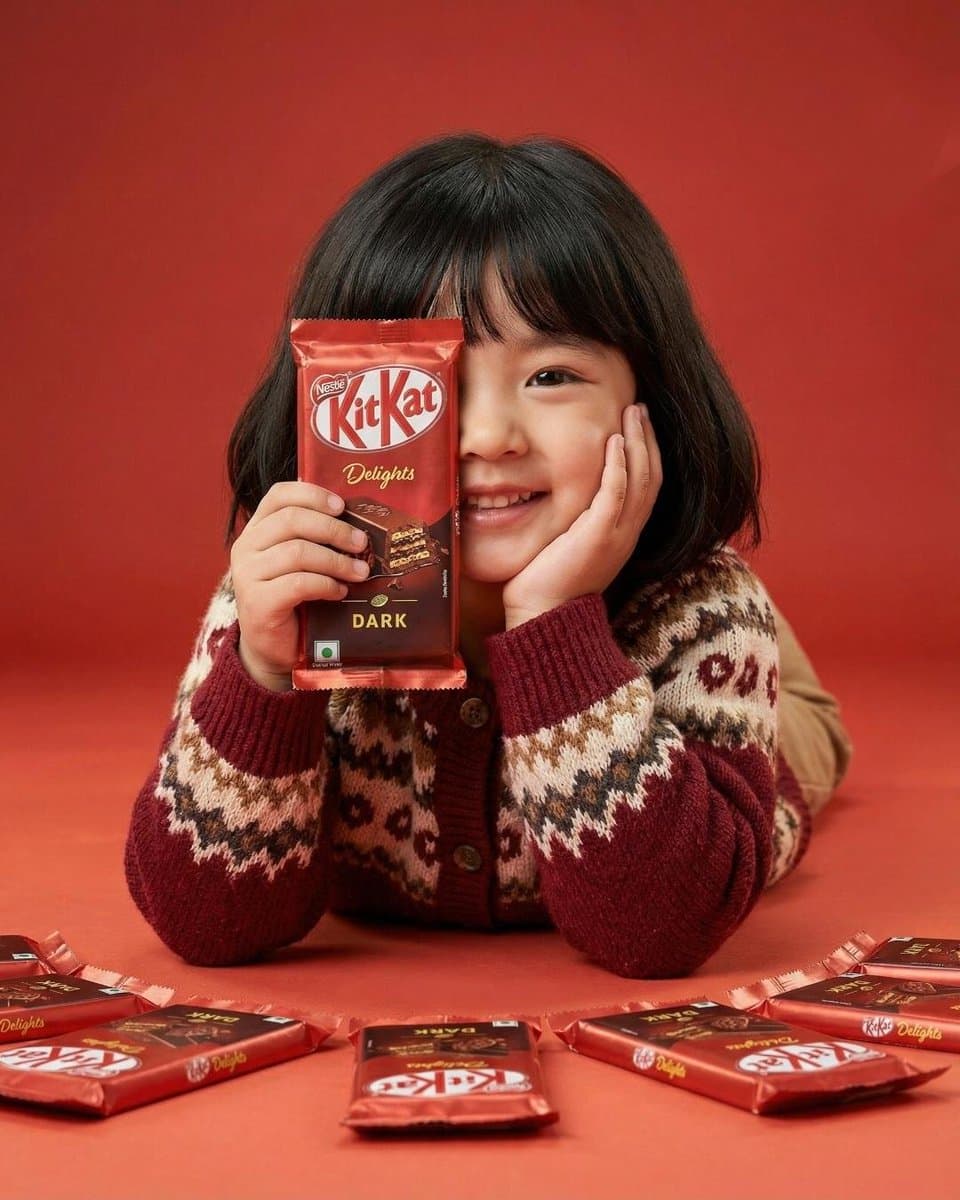 KitKat Dark Chocolate Product Advertisement — example 1
