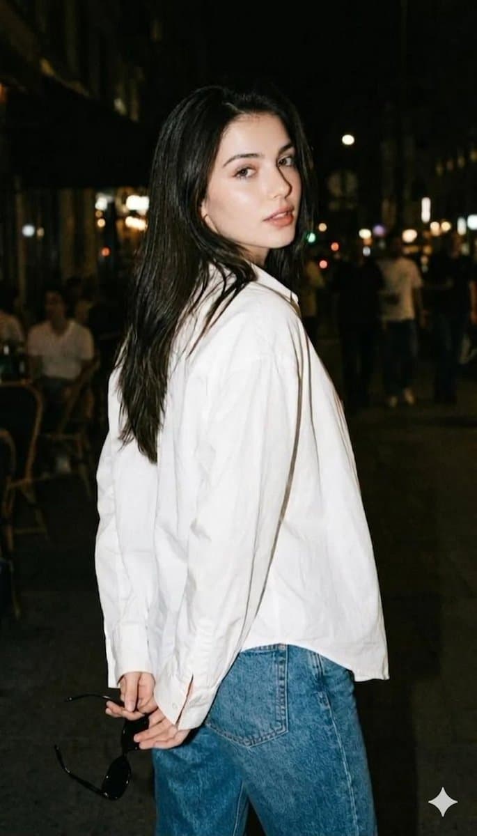 Night street photography portrait — example 1