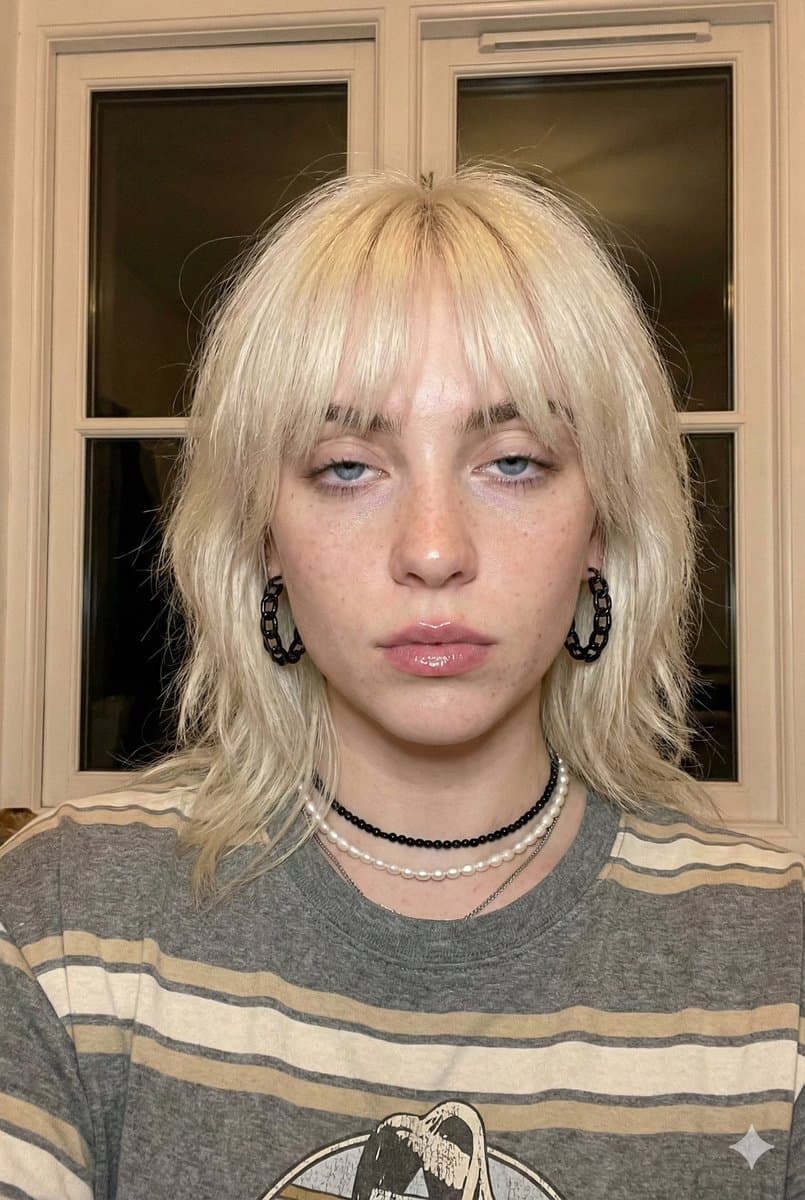 Photorealistic Billie Eilish Selfie (Blonde Era) — example 1